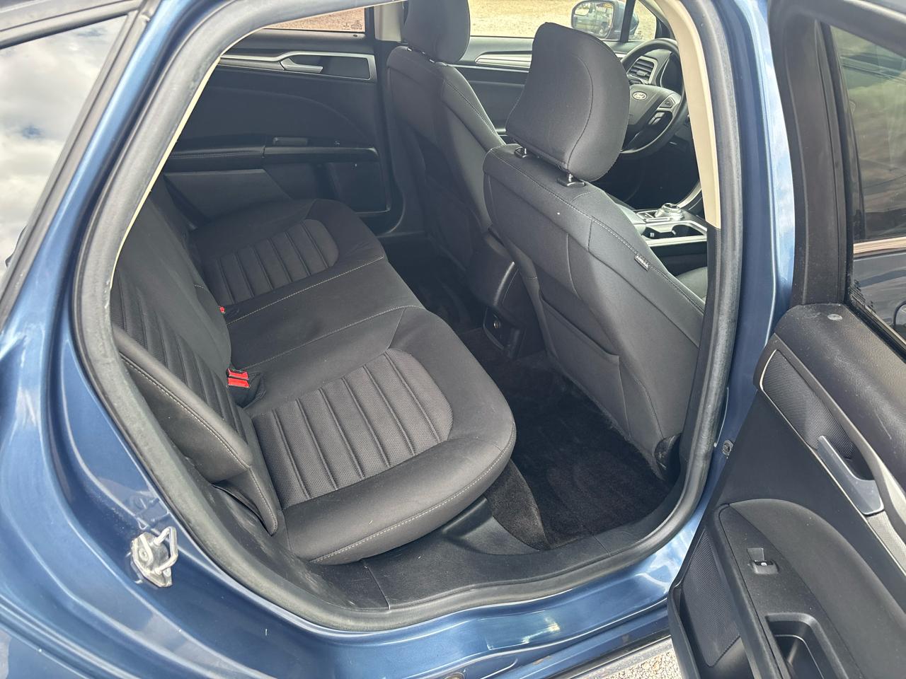 Ford Fusion SE FWD 2018
