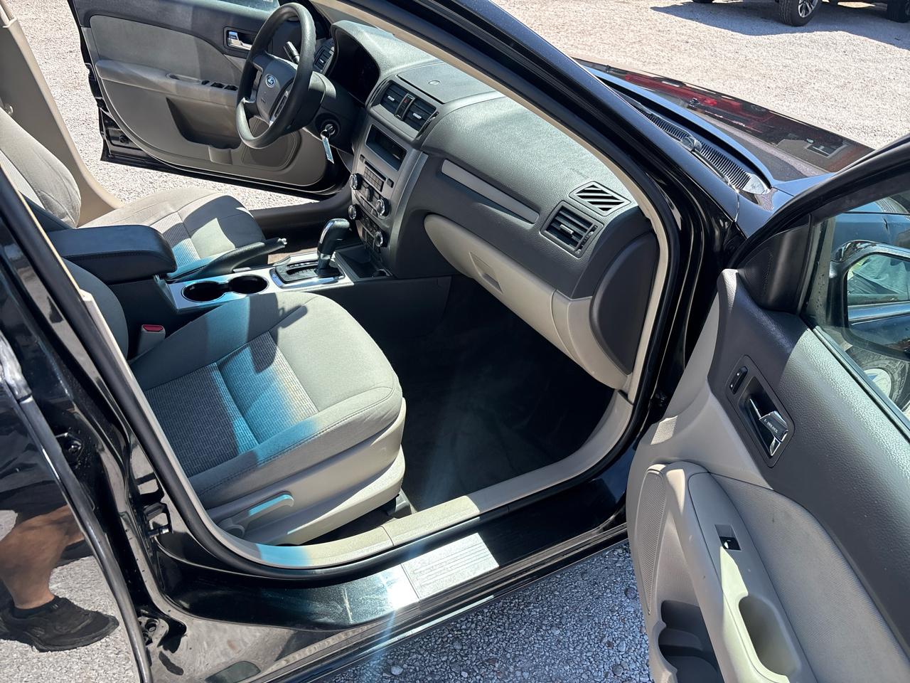 Ford Fusion 4dr Sdn SE FWD 2010