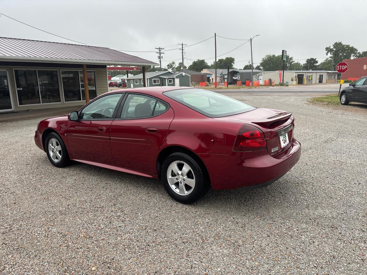 Pontiac Grand Prix 4dr Sdn 2008