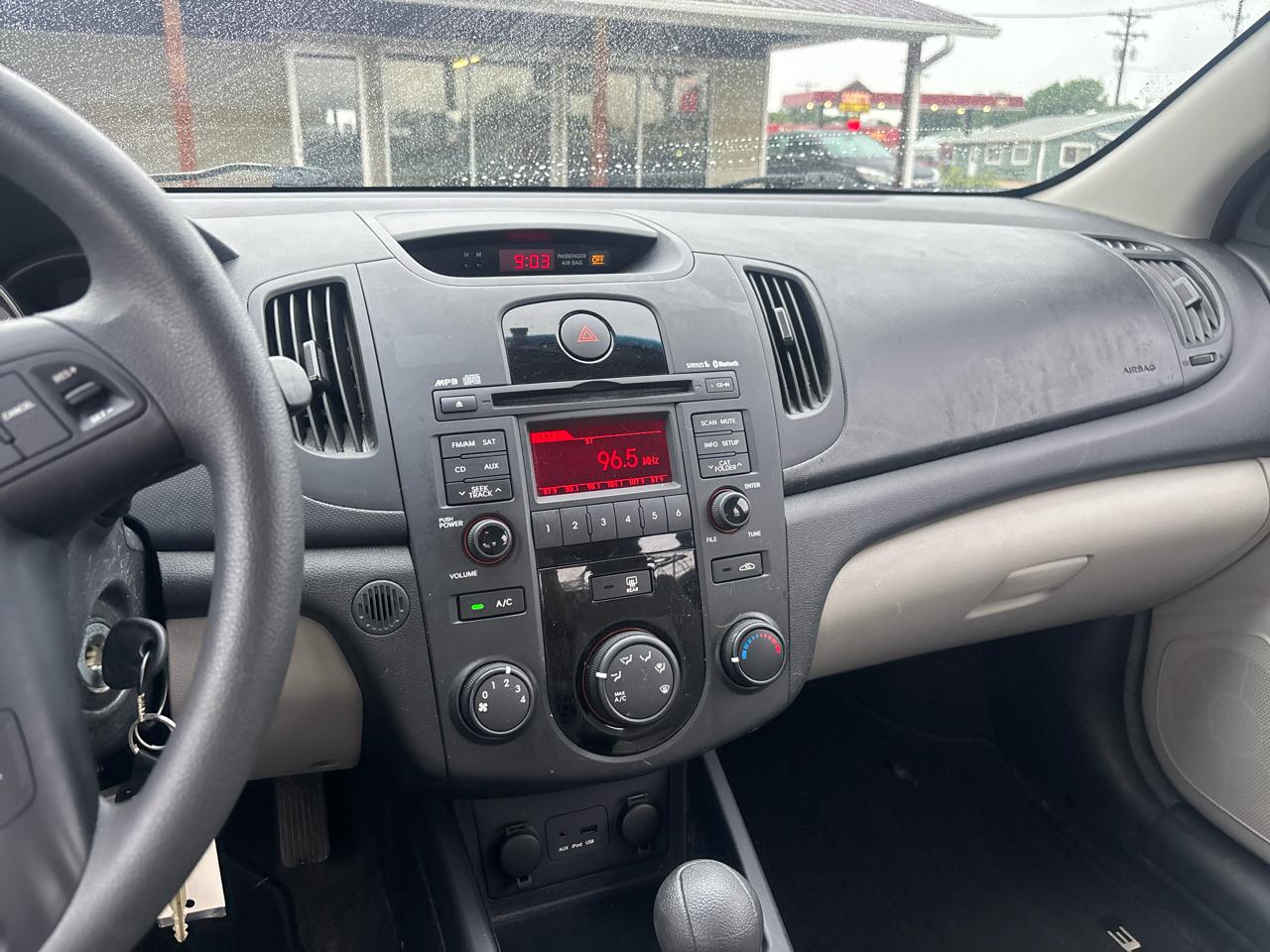 Kia Forte 4dr Sdn Auto EX 2010