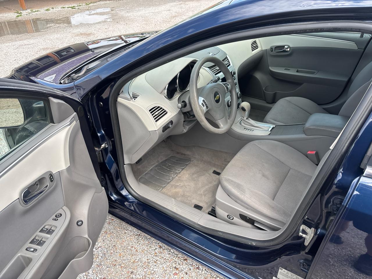 Chevrolet Malibu 4dr Sdn LS w/1FL 2012