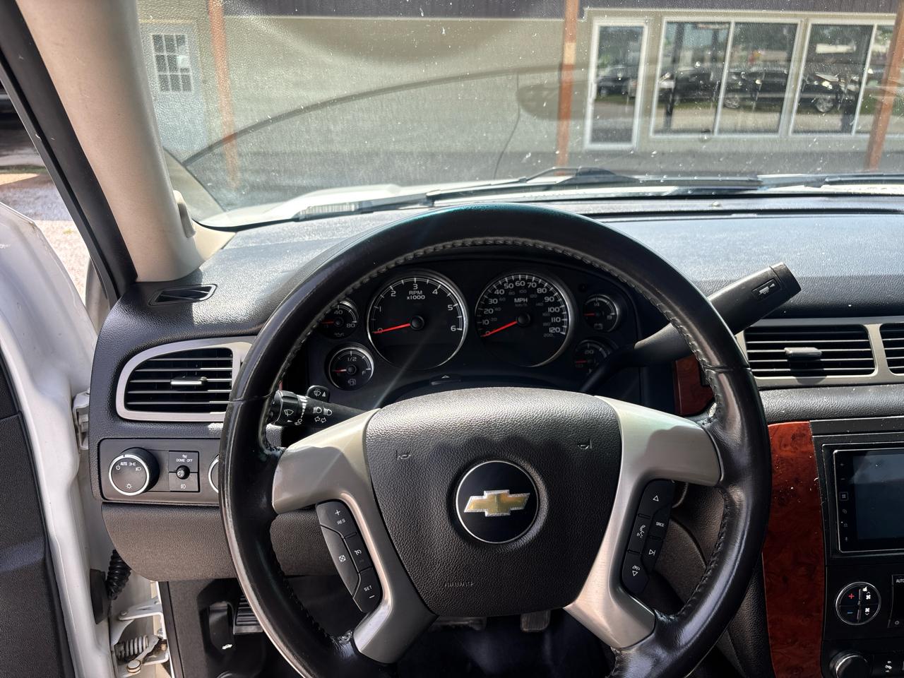 Chevrolet Tahoe 4WD 4dr 1500 LT 2013