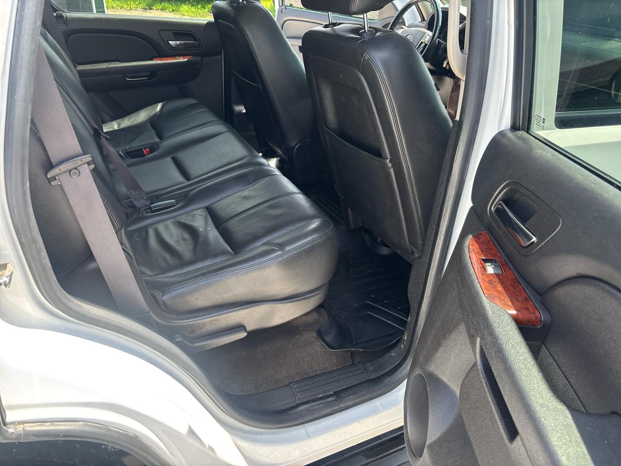 Chevrolet Tahoe 4WD 4dr 1500 LT 2013