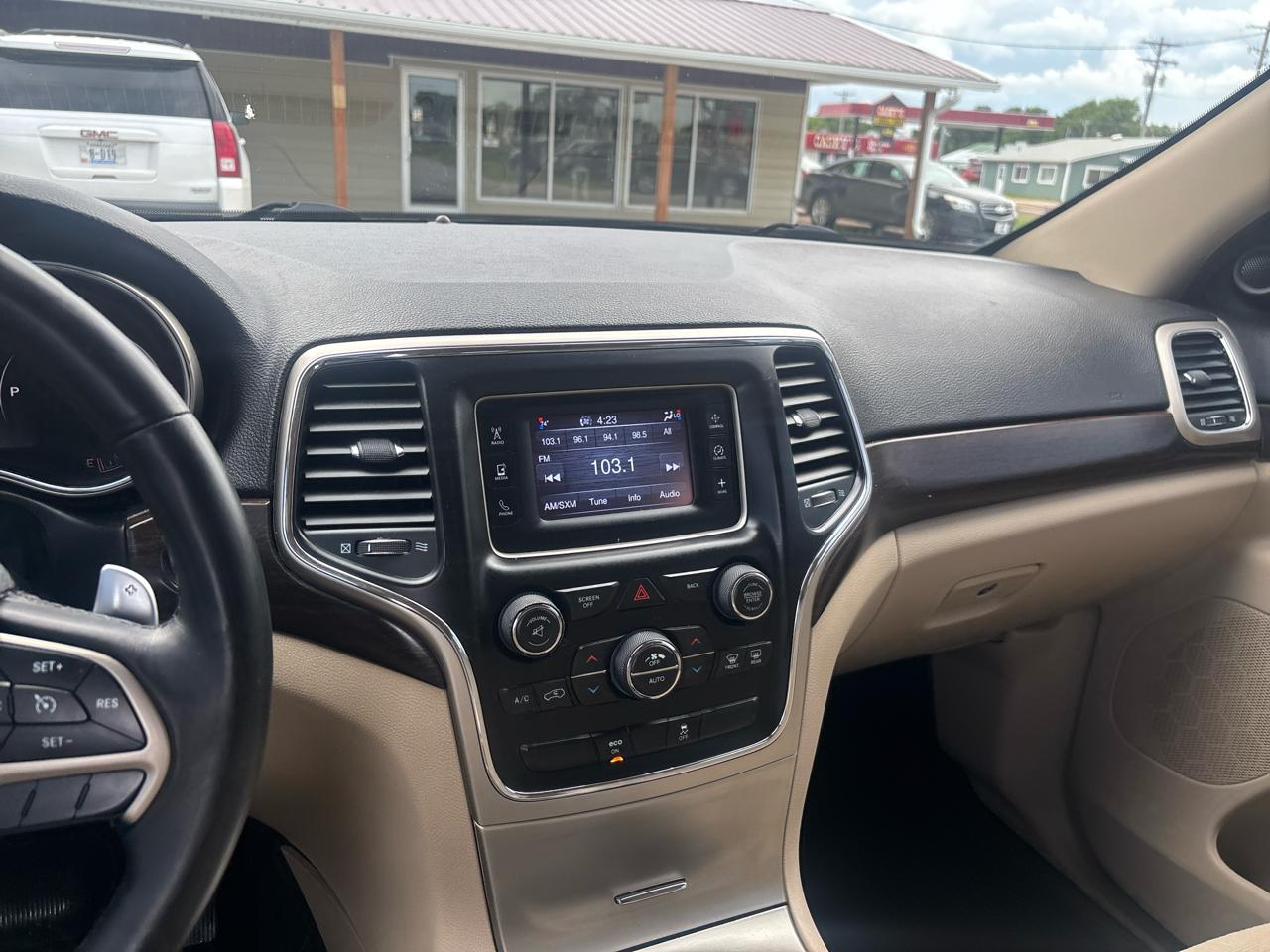 Jeep Grand Cherokee 4WD 4dr Laredo 2014