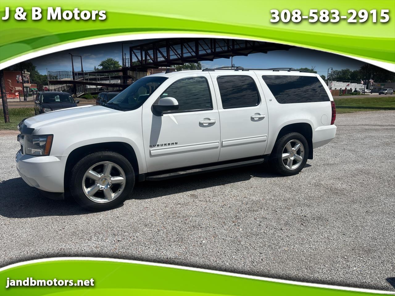 2013 Chevrolet Suburban 4WD 4dr 1500 LT