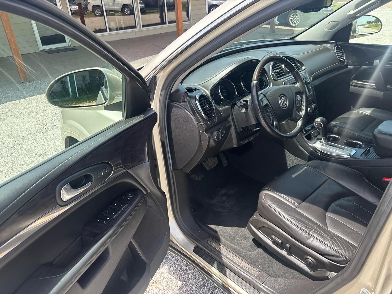 Buick Enclave AWD 4dr Leather 2016