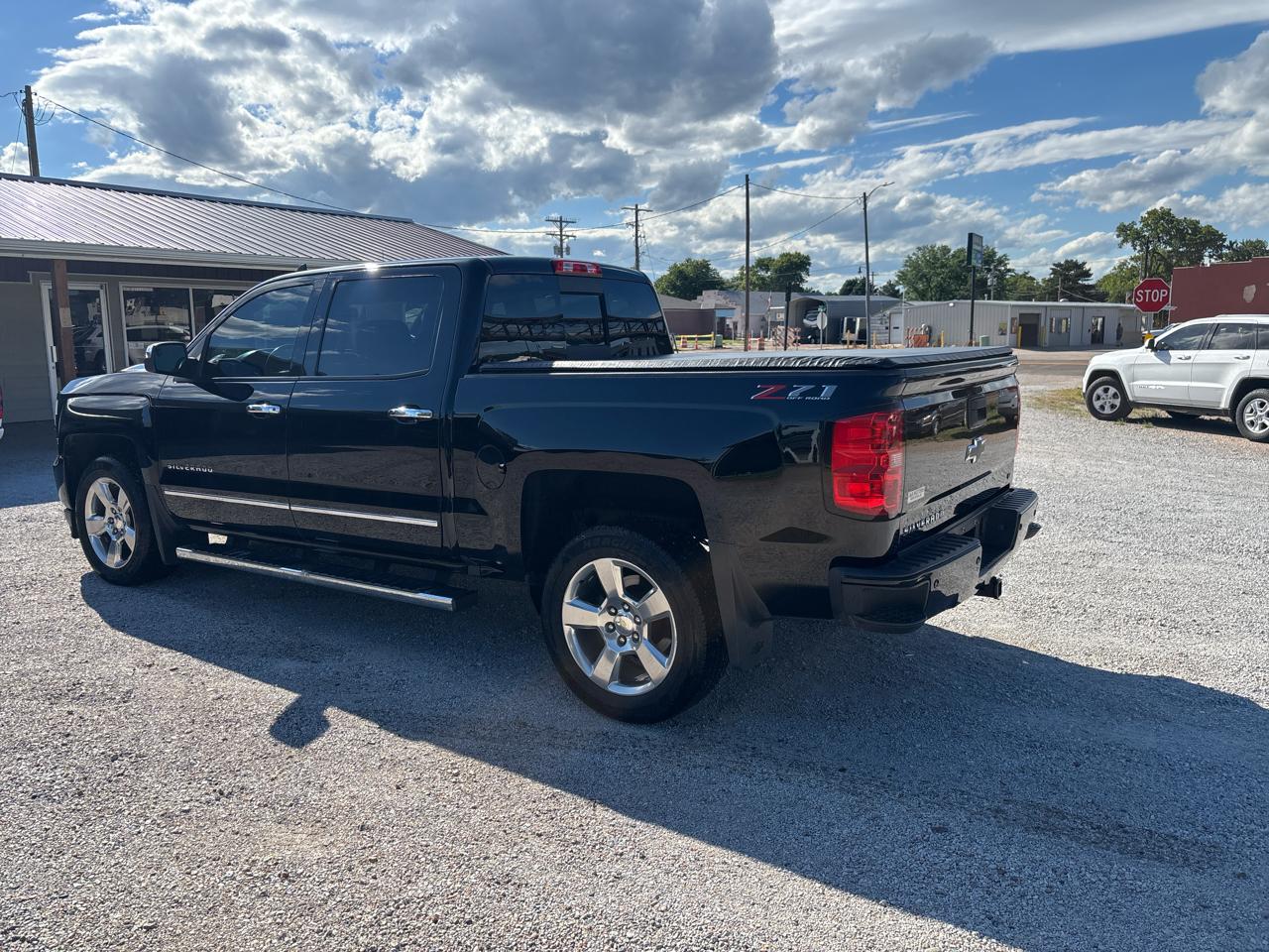 Chevrolet Silverado 1500 4WD Crew Cab 143.5" LT w/2LT 2018