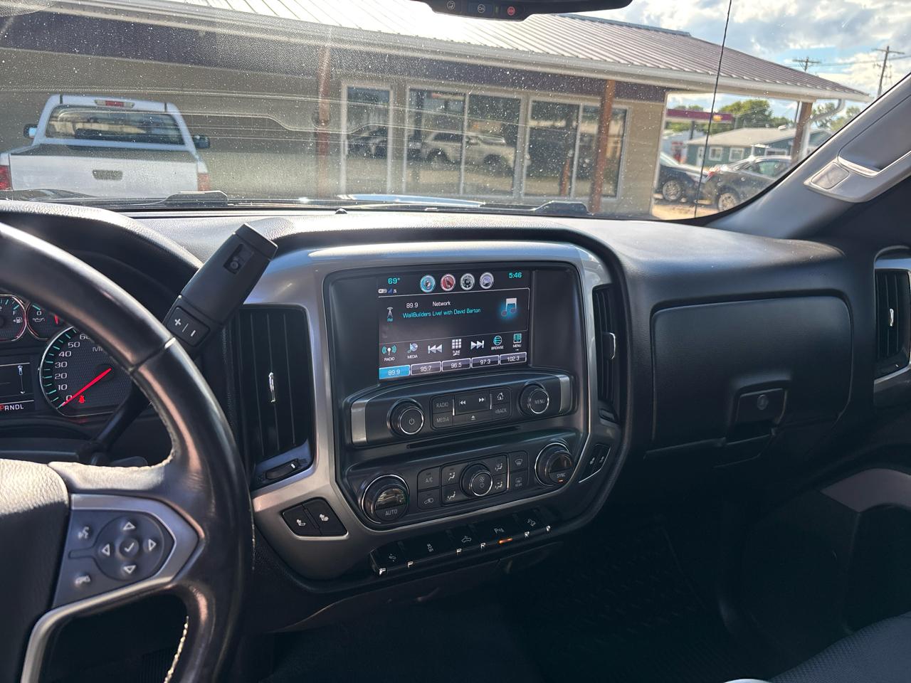 Chevrolet Silverado 1500 4WD Crew Cab 143.5" LT w/2LT 2018