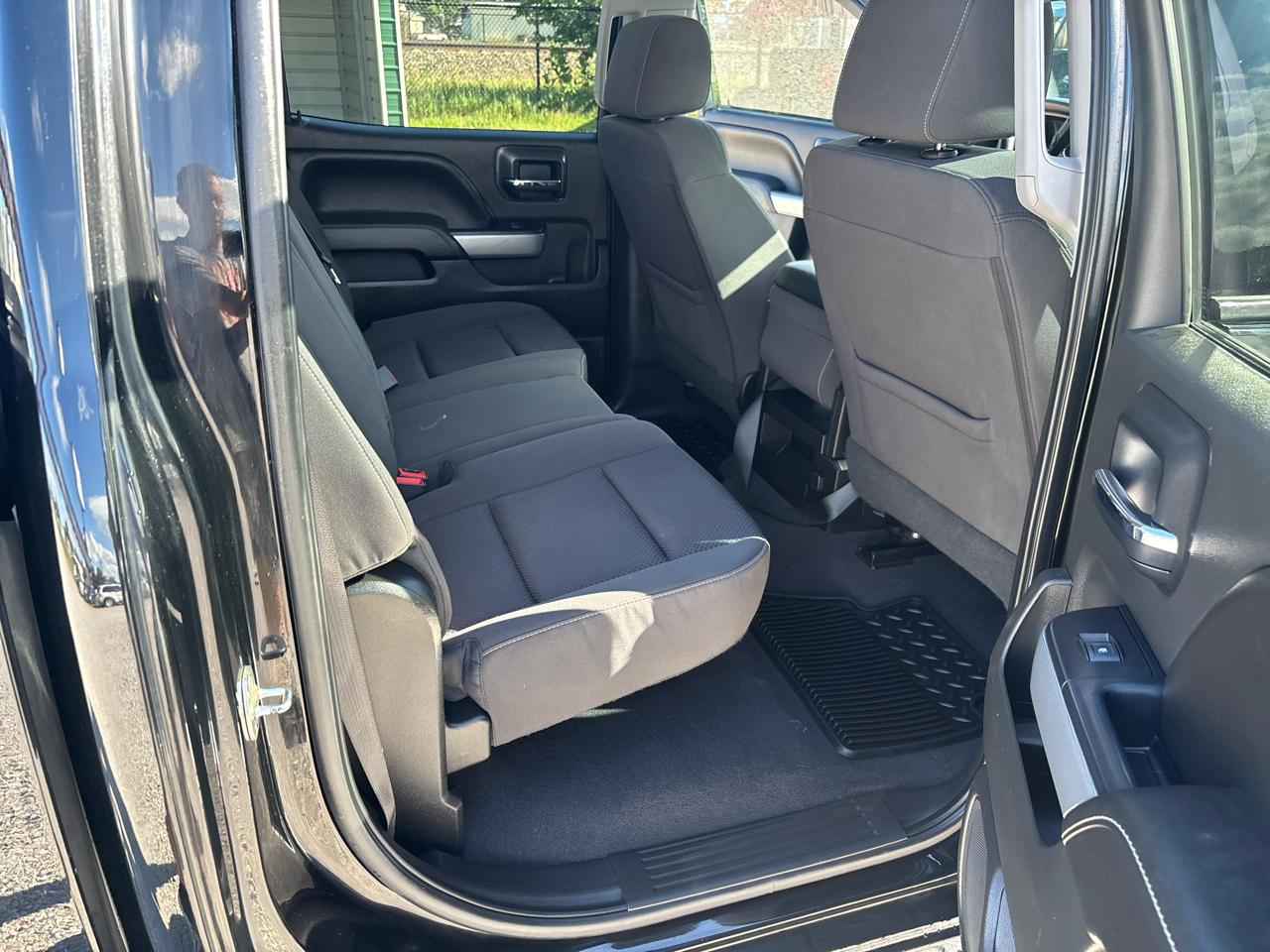 Chevrolet Silverado 1500 4WD Crew Cab 143.5" LT w/2LT 2018
