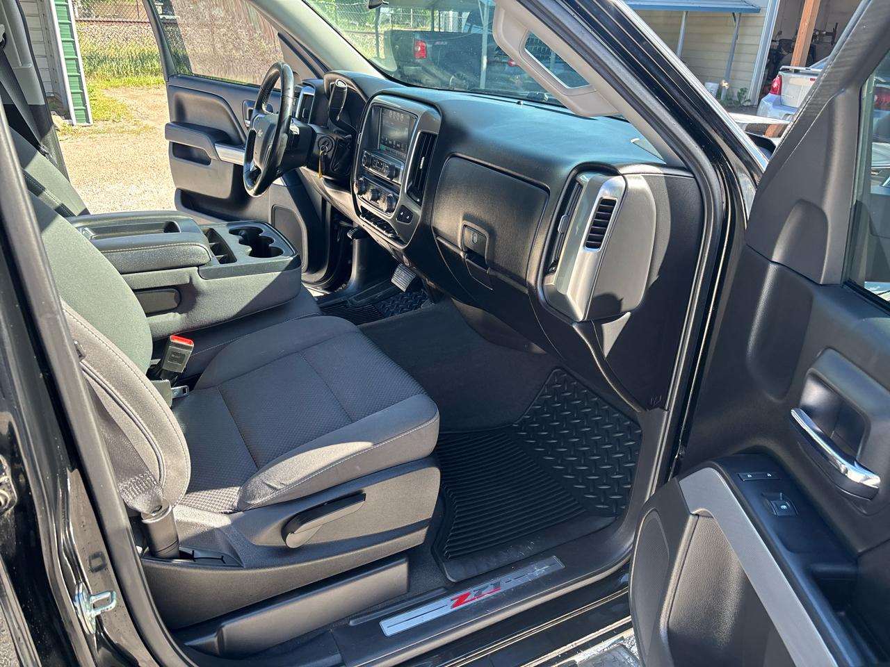 Chevrolet Silverado 1500 4WD Crew Cab 143.5" LT w/2LT 2018