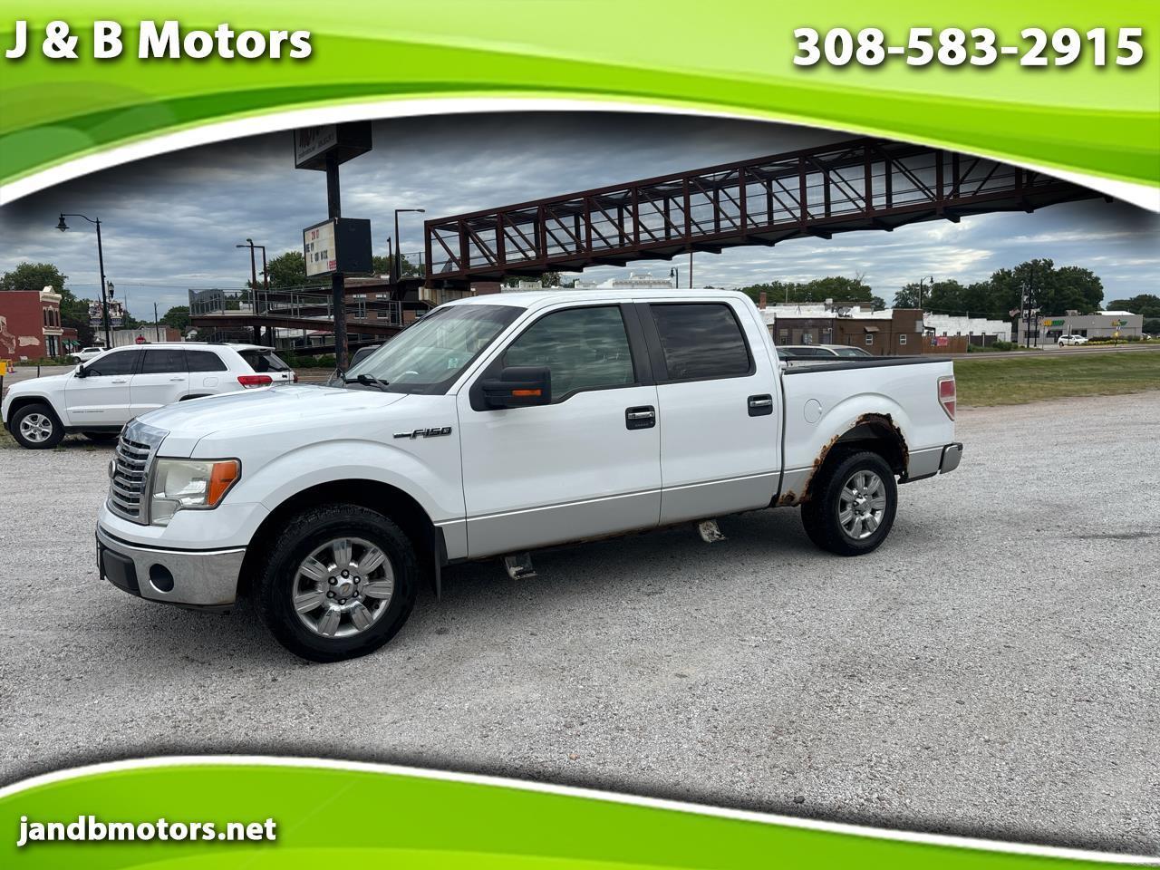 2010 Ford F-150 2WD SuperCrew 139" XLT