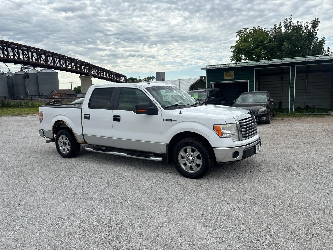 Ford F-150 2WD SuperCrew 139" XLT 2010