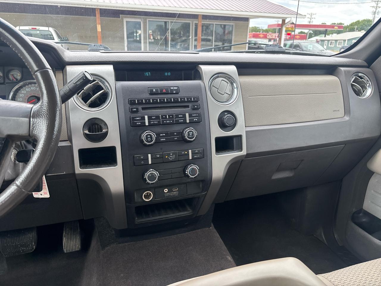 Ford F-150 2WD SuperCrew 139" XLT 2010