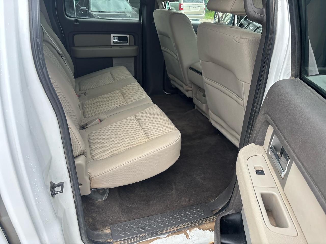 Ford F-150 2WD SuperCrew 139" XLT 2010