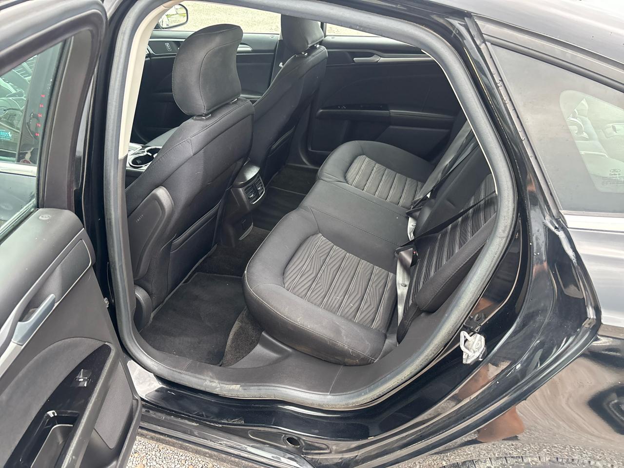 Ford Fusion 4dr Sdn SE FWD 2016