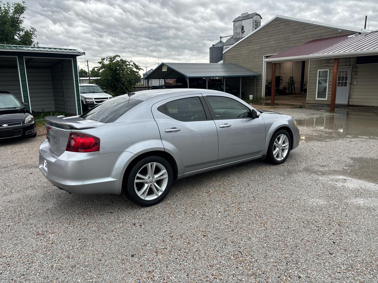 Dodge Avenger 4dr Sdn SXT 2014