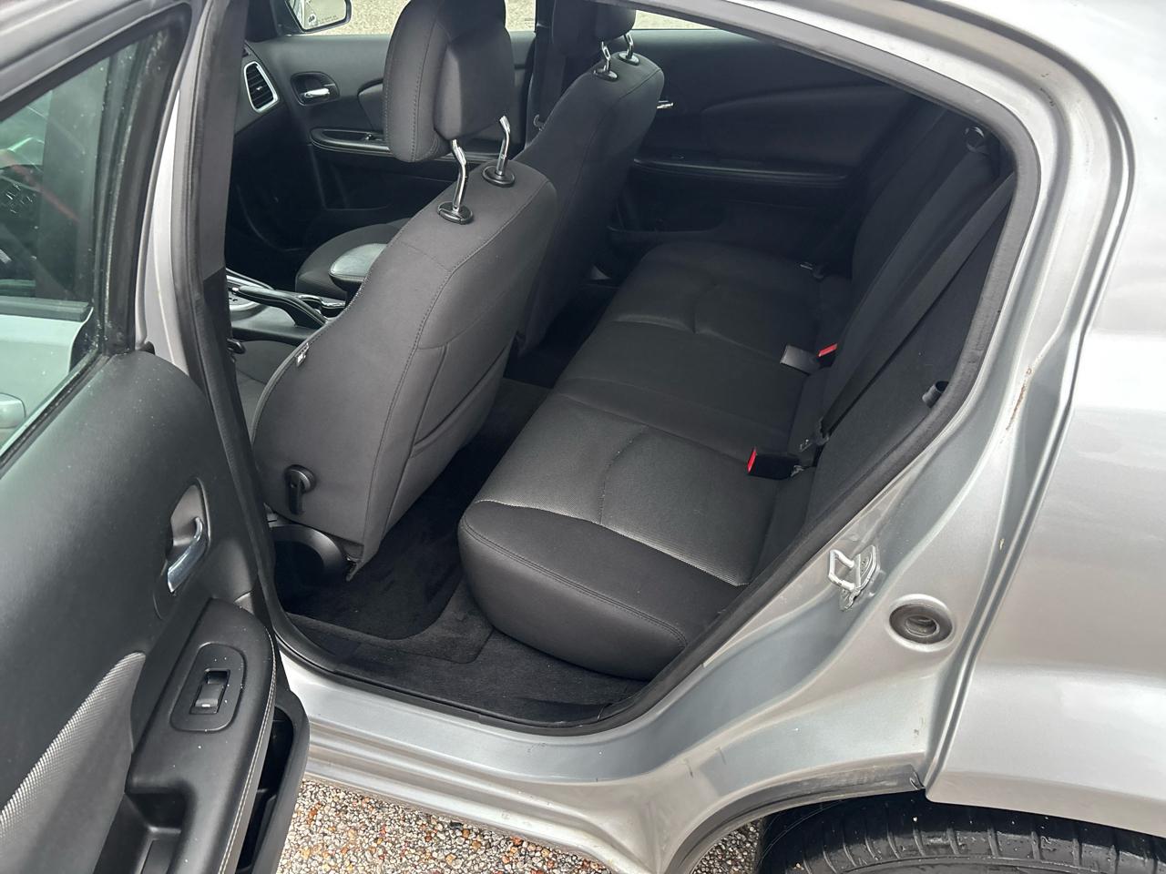 Dodge Avenger 4dr Sdn SXT 2014
