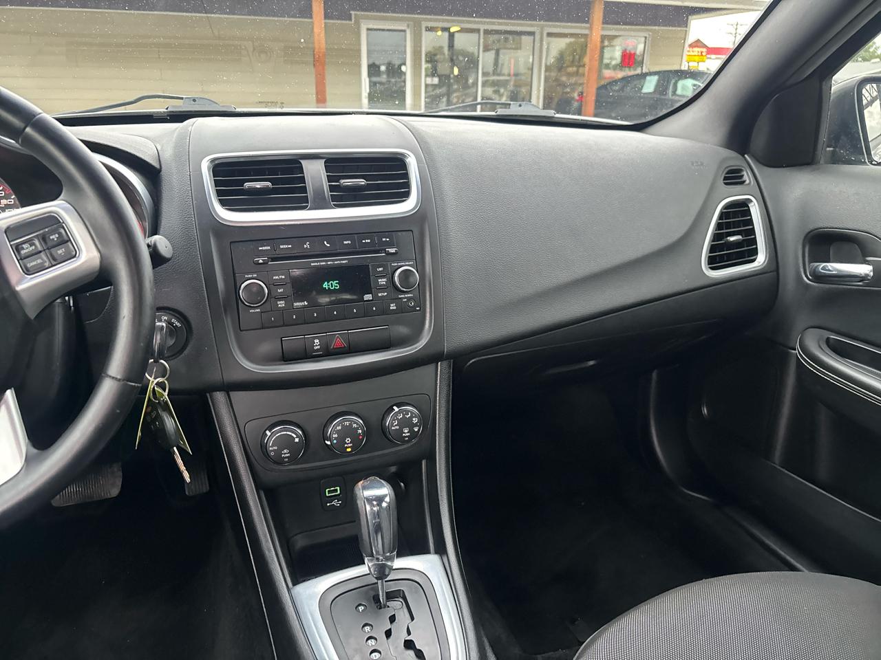 Dodge Avenger 4dr Sdn SXT 2014