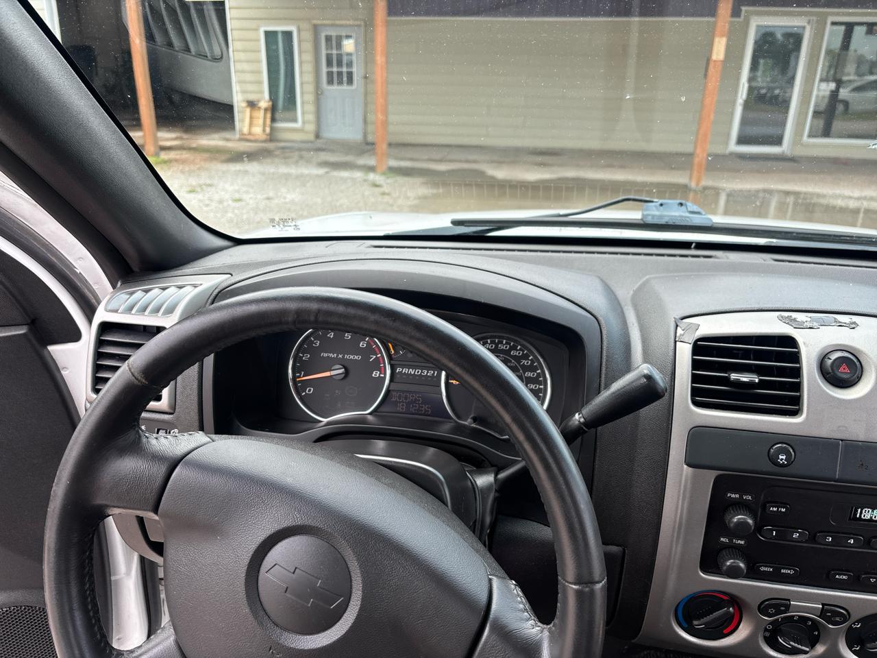 Chevrolet Colorado 2WD Reg Cab 111.2" Work Truck 2011