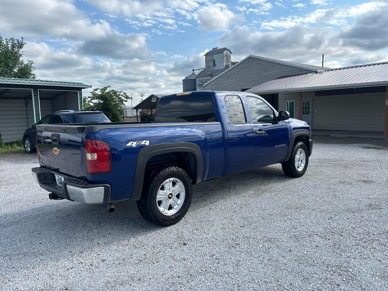 Chevrolet Silverado 1500 4WD Ext Cab 143.5" Work Truck 2013