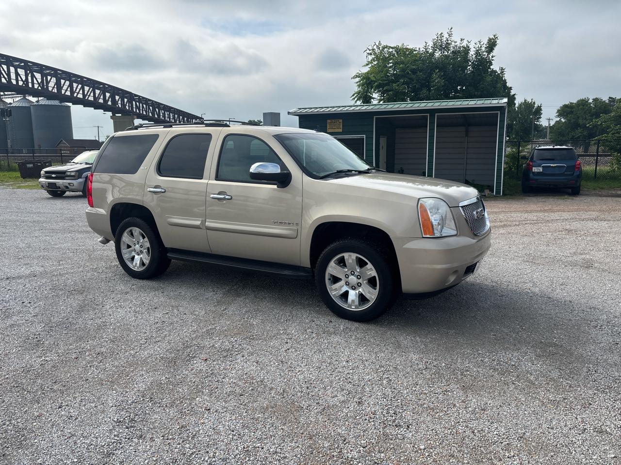 GMC Yukon 4WD 4dr 1500 SLT w/4SB 2008