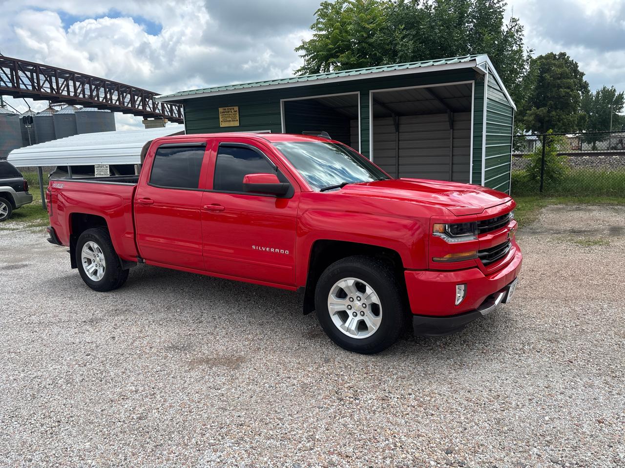 Chevrolet Silverado 1500 4WD Crew Cab 143.5" LT w/2LT 2016