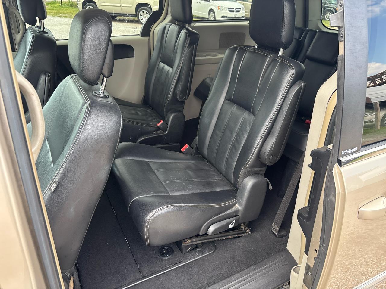 Chrysler Town & Country 4dr Wgn Touring 2014