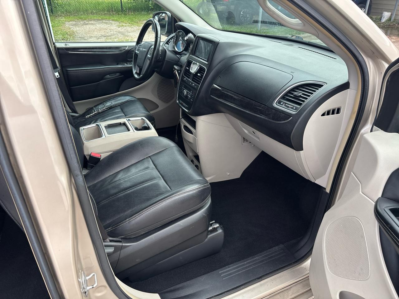 Chrysler Town & Country 4dr Wgn Touring 2014