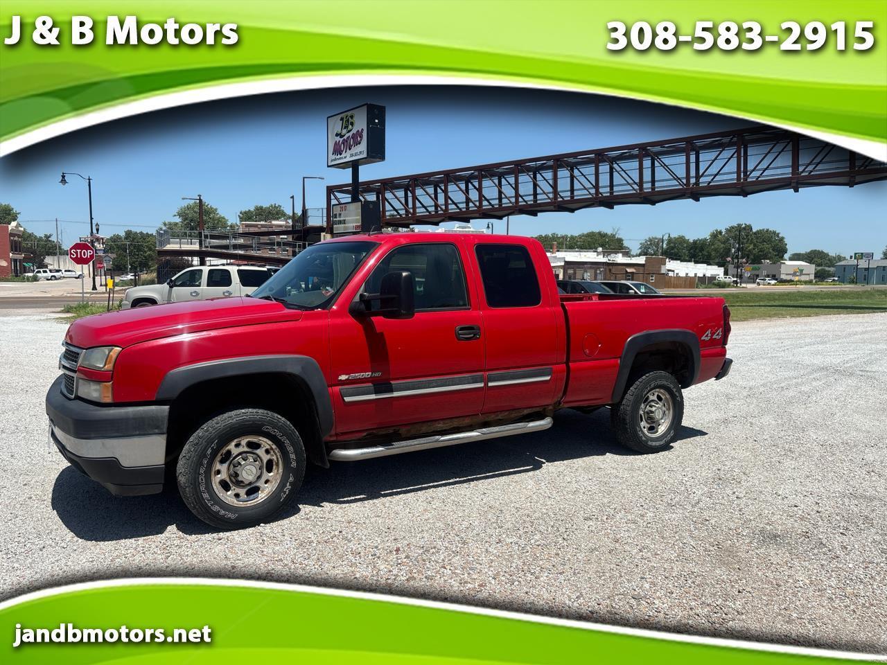 2006 Chevrolet Silverado 2500HD Ext Cab 143.5" WB 4WD LT2