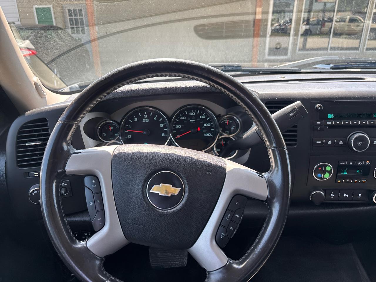 Chevrolet Silverado 1500 4WD Crew Cab 143.5" LT 2013