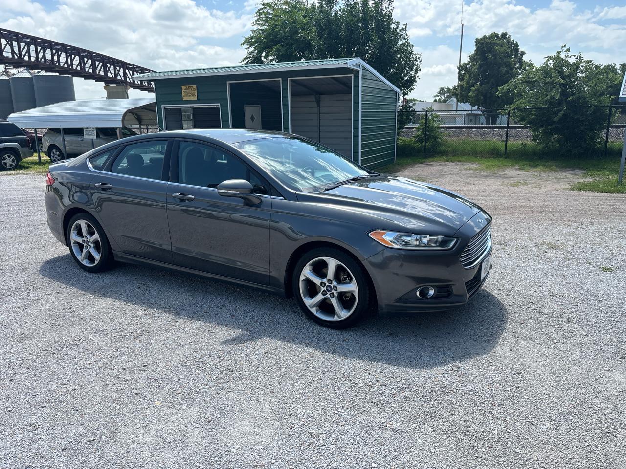 Ford Fusion 4dr Sdn SE FWD 2015