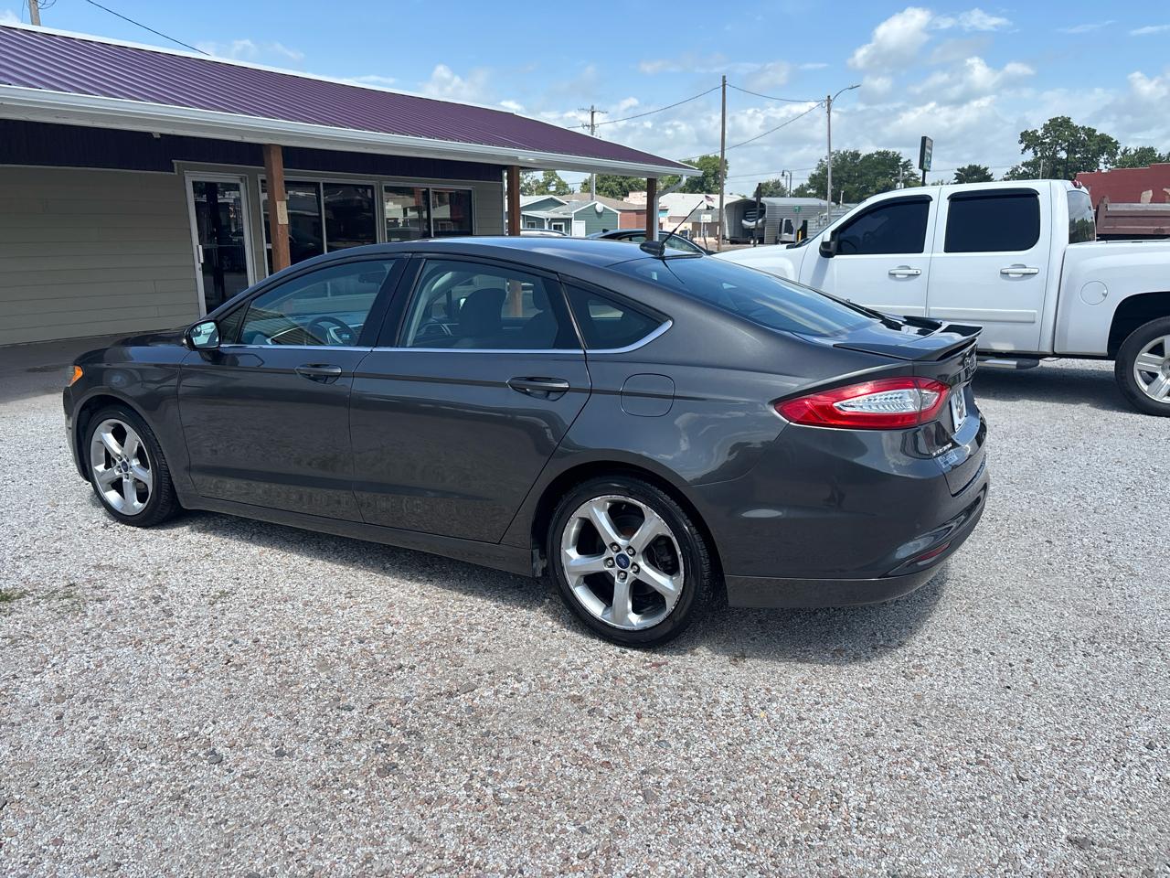 Ford Fusion 4dr Sdn SE FWD 2015