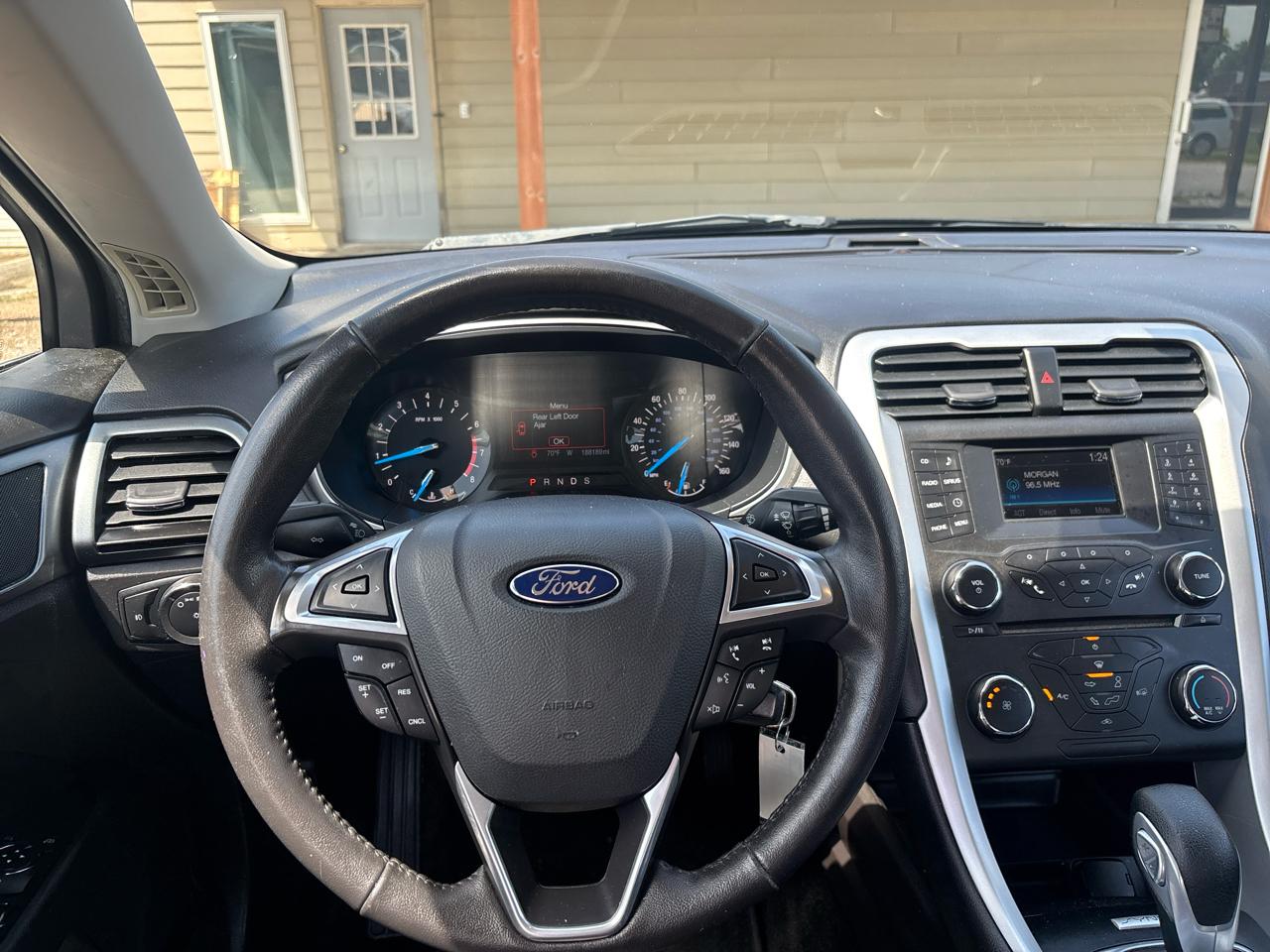 Ford Fusion 4dr Sdn SE FWD 2015
