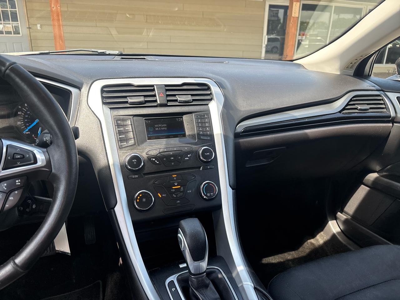Ford Fusion 4dr Sdn SE FWD 2015