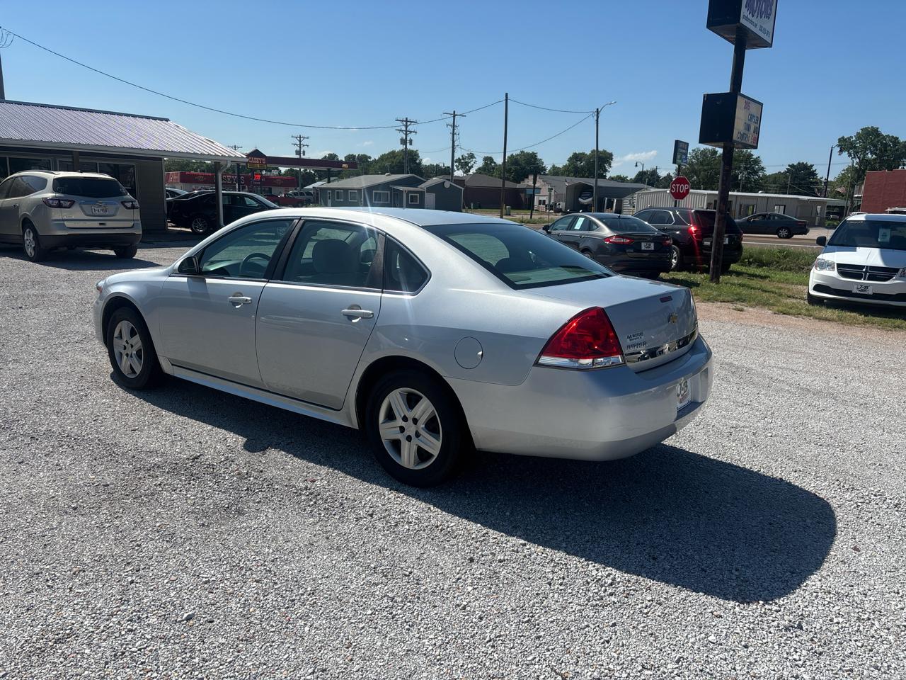Chevrolet Impala 4dr Sdn LS 2010