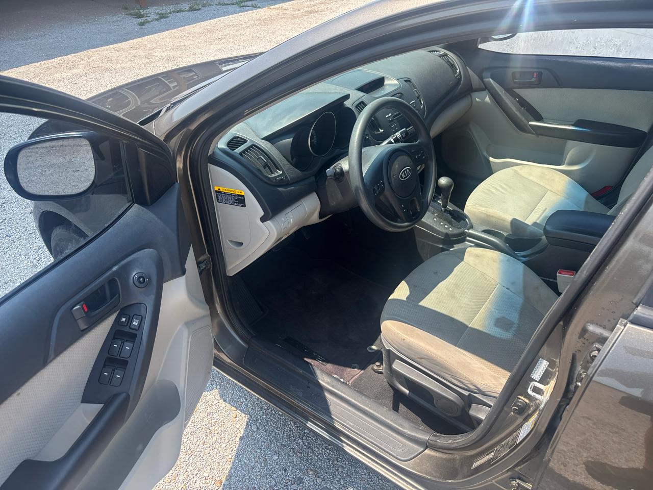 Kia Forte 4dr Sdn Auto EX 2010