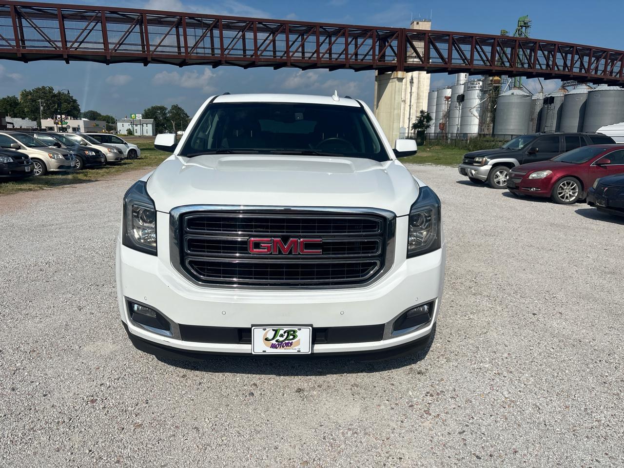 GMC Yukon XL 4WD 4dr SLT 2017