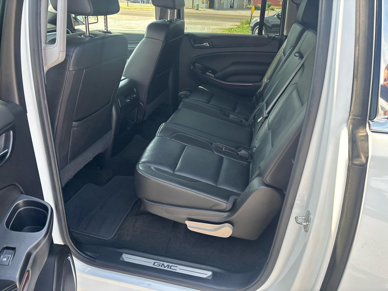 GMC Yukon XL 4WD 4dr SLT 2017