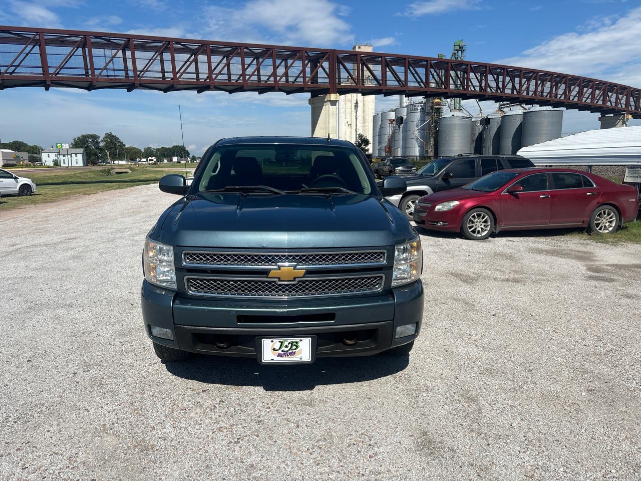 Chevrolet Silverado 1500 4WD Ext Cab 143.5" LTZ 2013