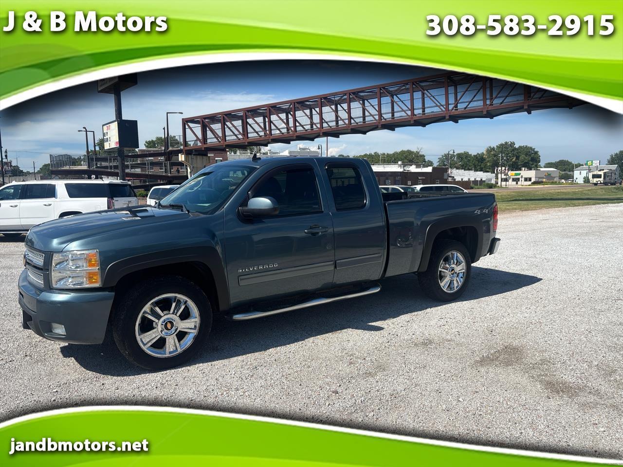 2013 Chevrolet Silverado 1500 4WD Ext Cab 143.5" LTZ