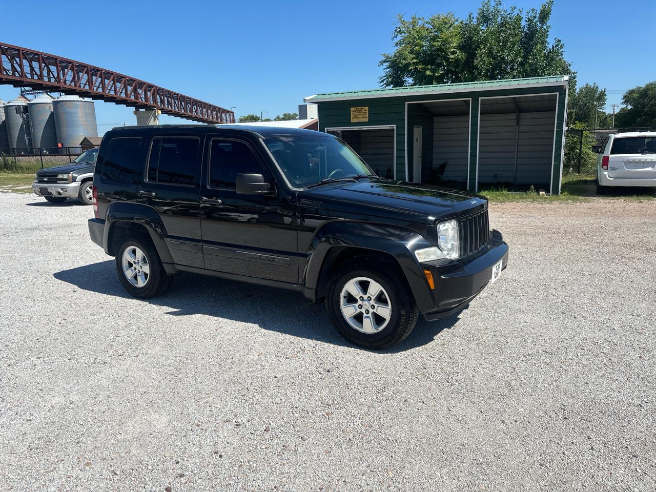 Jeep Liberty 4WD 4dr Sport 2012