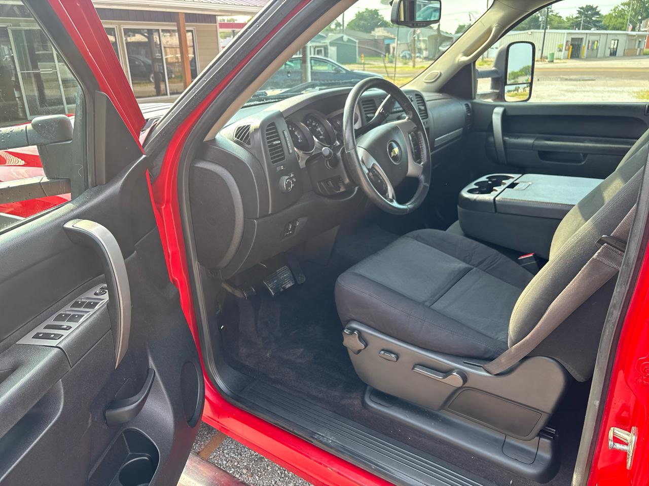 Chevrolet Silverado 2500HD 4WD Crew Cab 153.7" LT 2014