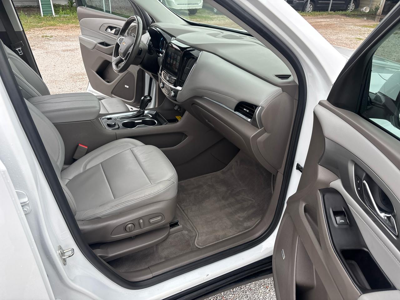 Chevrolet Traverse AWD 4dr LT Leather w/3LT 2019