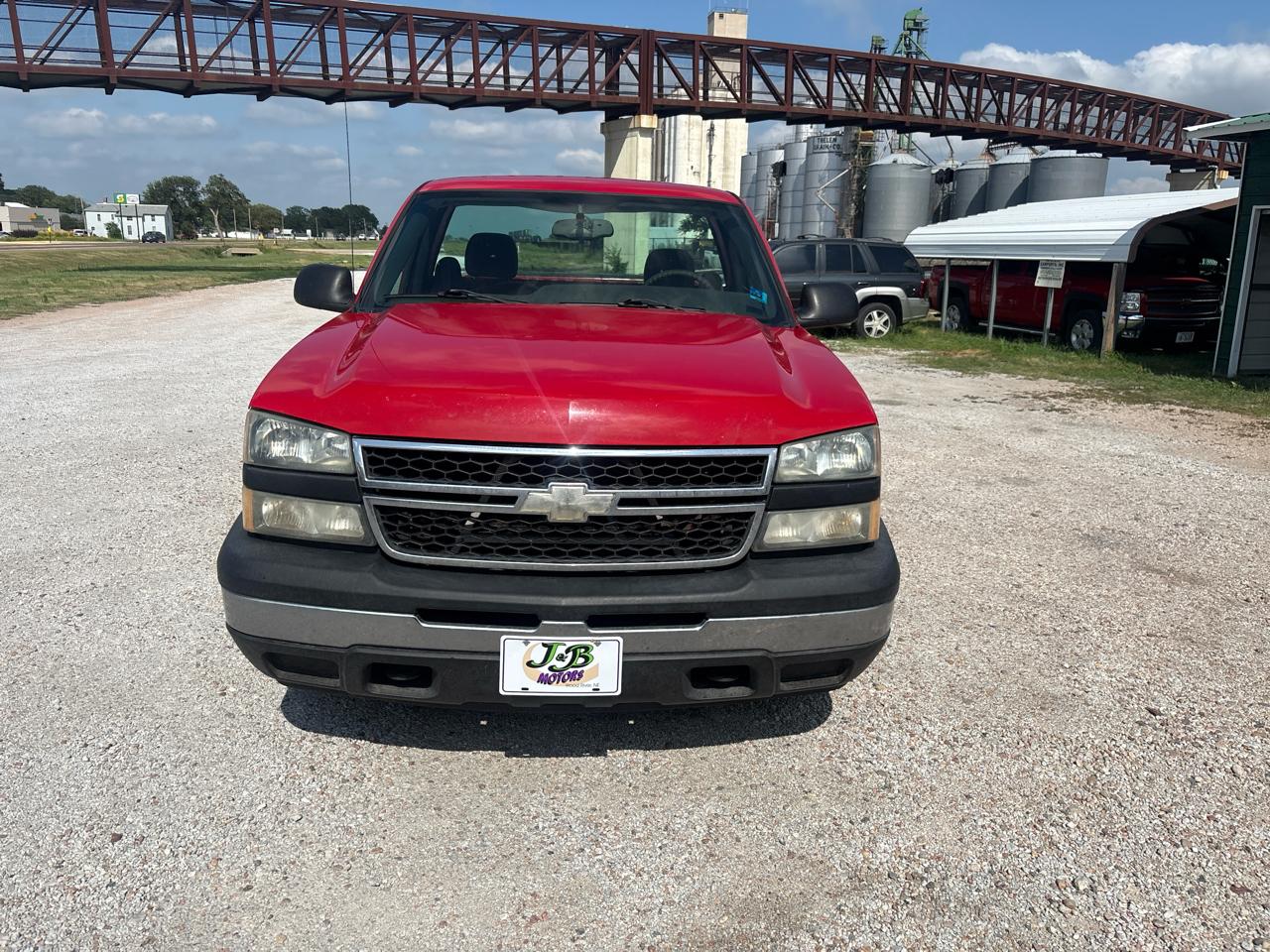 Chevrolet Silverado 1500 2WD Reg Cab 133.0" Work Truck 2006