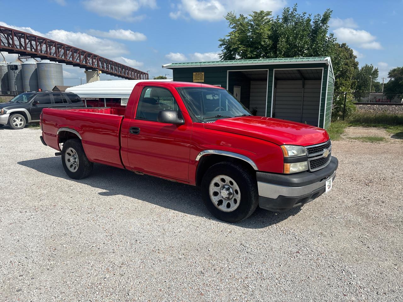 Chevrolet Silverado 1500 2WD Reg Cab 133.0" Work Truck 2006
