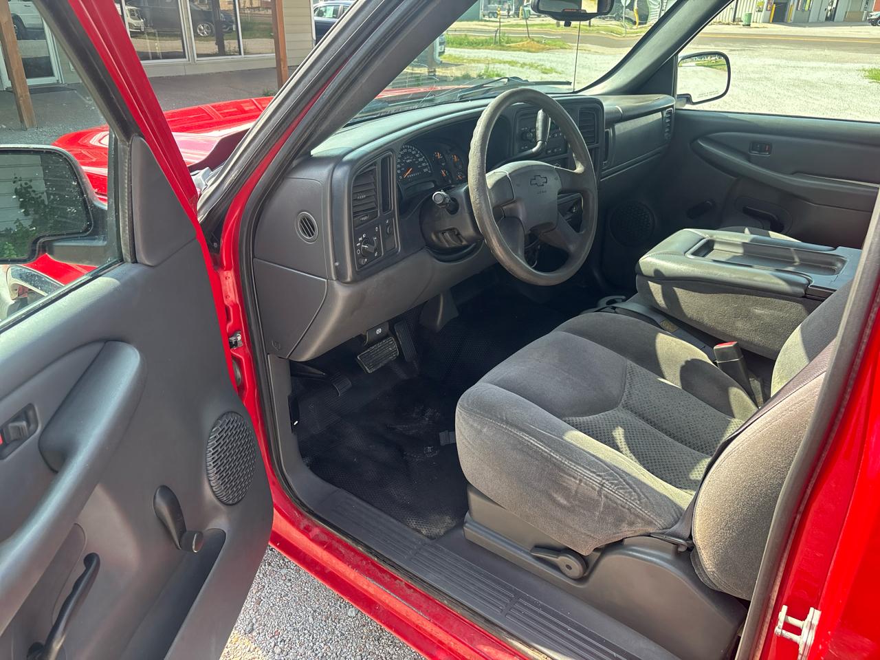 Chevrolet Silverado 1500 2WD Reg Cab 133.0" Work Truck 2006