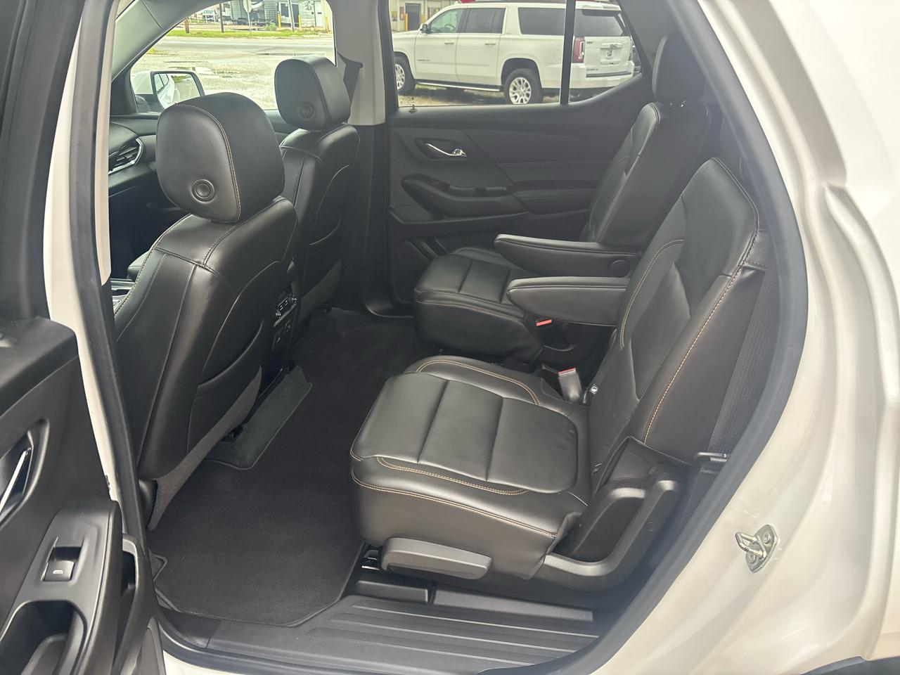 Chevrolet Traverse AWD 4dr LT Leather 2021