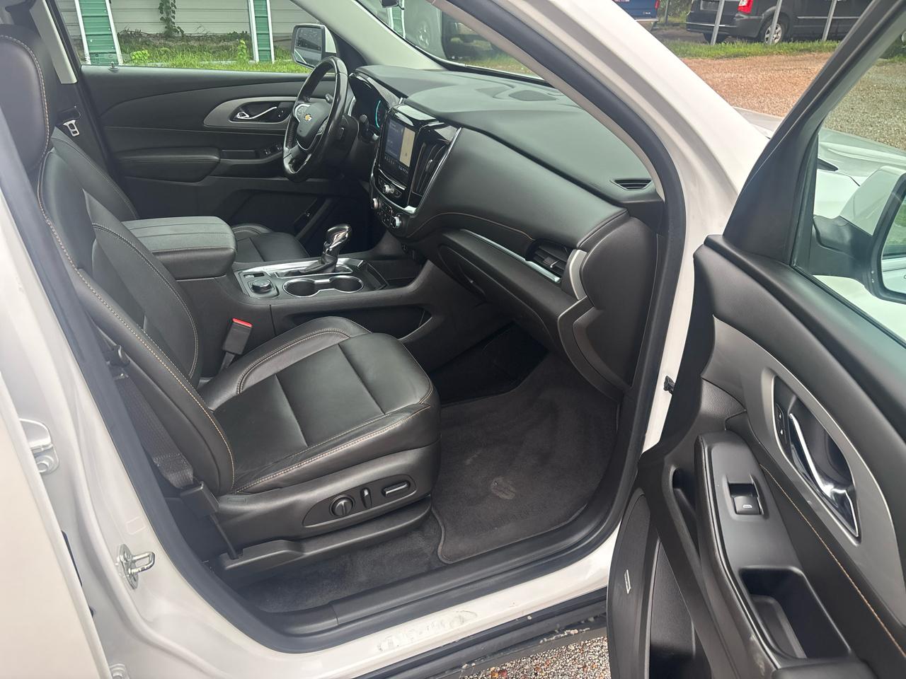 Chevrolet Traverse AWD 4dr LT Leather 2021