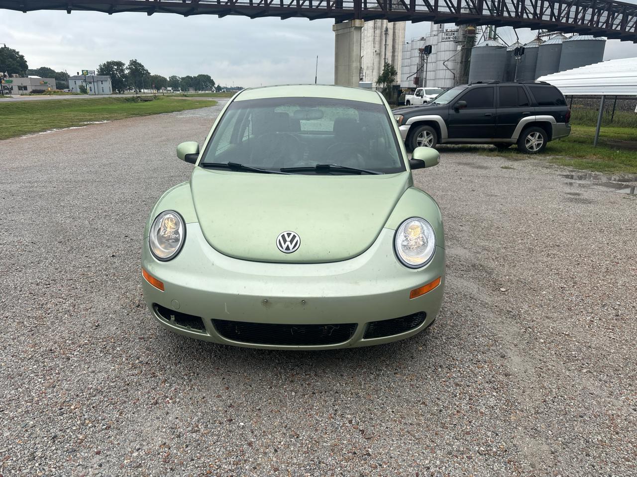 Volkswagen New Beetle Coupe 2dr Auto 2007