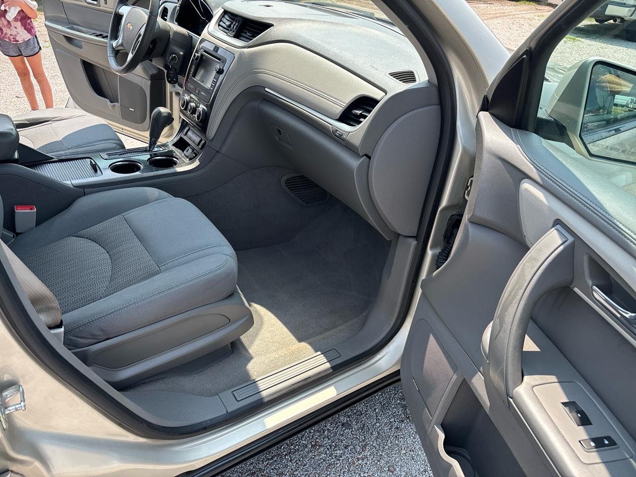 Chevrolet Traverse AWD 4dr LT w/2LT 2015